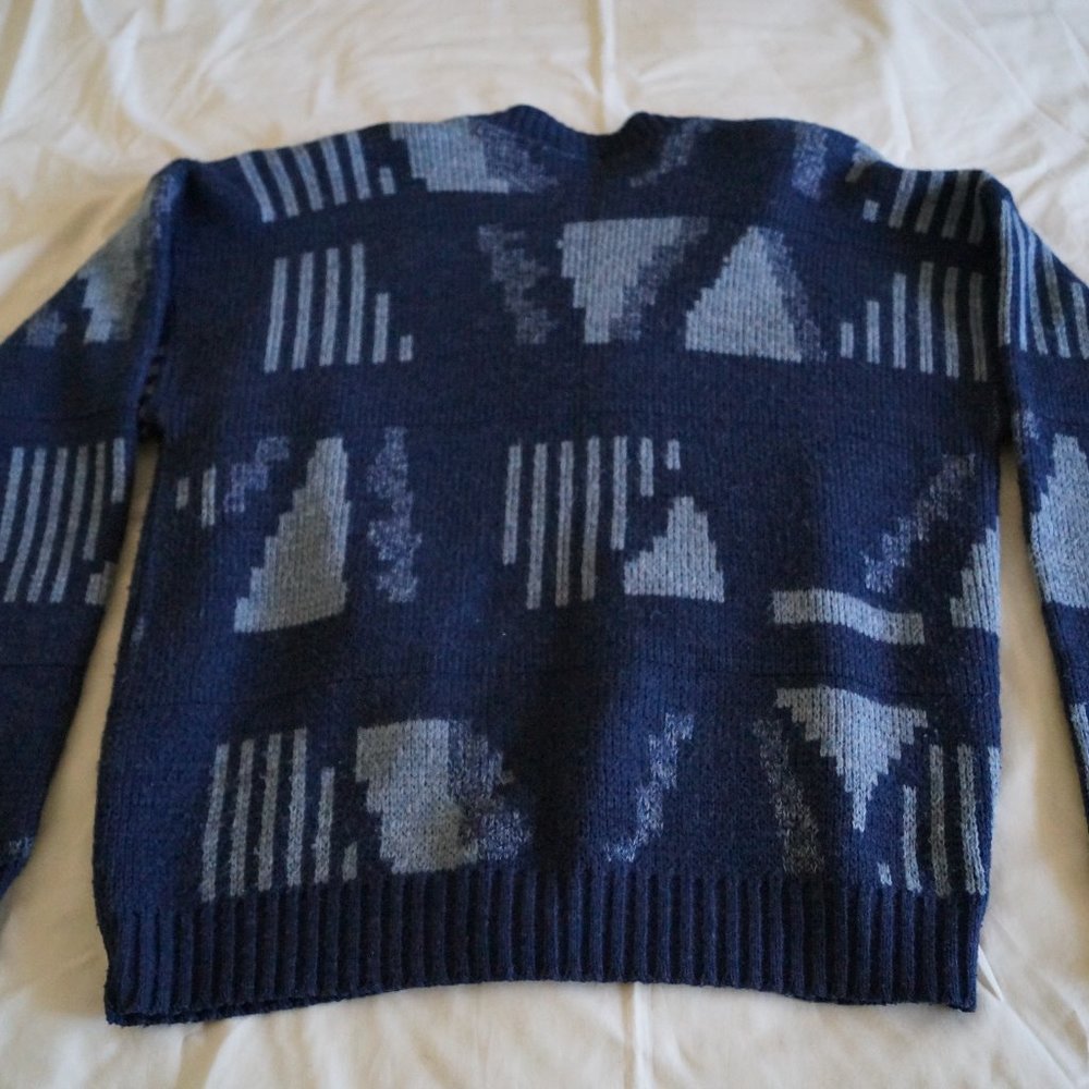 Men's Blue Patterned Button Up Sweater - Picture 5 of 7